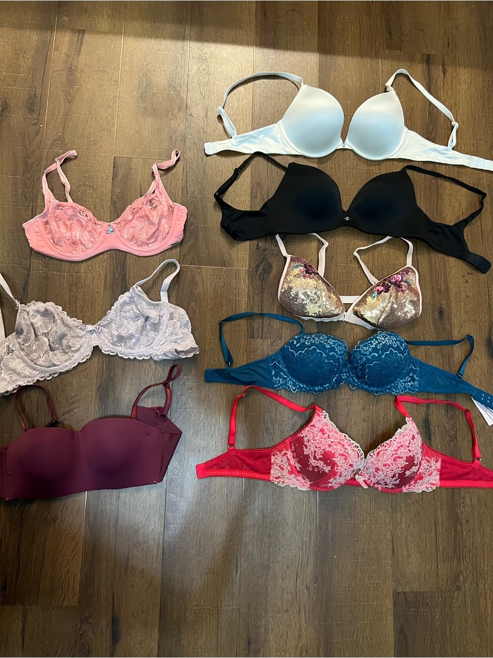 Bras: Victoria Secret, La Senza, La Vie En Rose